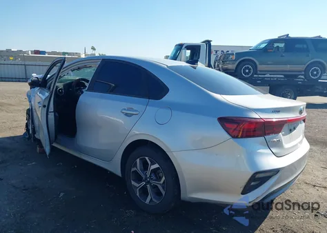 2019 Kia Forte Lxs из США, поврежденный, VIN 3KPF24AD6KE064762